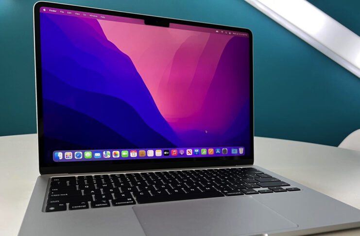 MacBook Air M2 è qui, unboxing e attesa per chi ordina ora