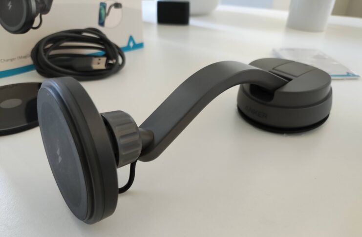 Recensione Anker MagGo 613, il supporto auto magnetico e con ricarica 7,5W