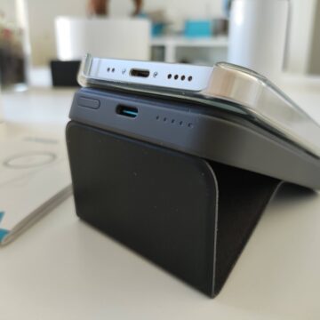 Recensione Anker 622, la batteria magnetica che regge in piedi l’iPhone