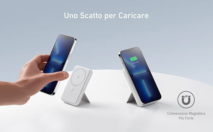 Anker PowerCore Magnetic, la batteria magnetica con supporto incluso per iPhone a 41 euro per il Prime Day
