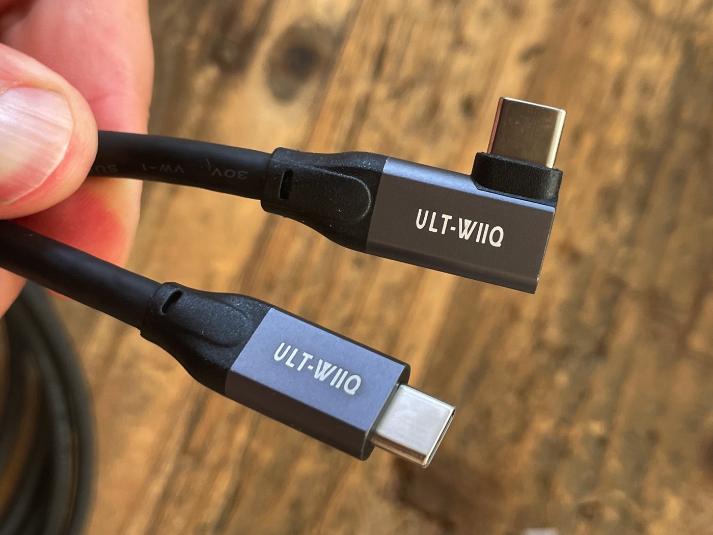 ULT-WIIQ, un cavo da USB-C con PD 100 Watt e USB 3.2 per la massima velocità di caricamento, trasferimento e video