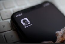 Clubhouse si fa in quattro. Anzi, quarantamila