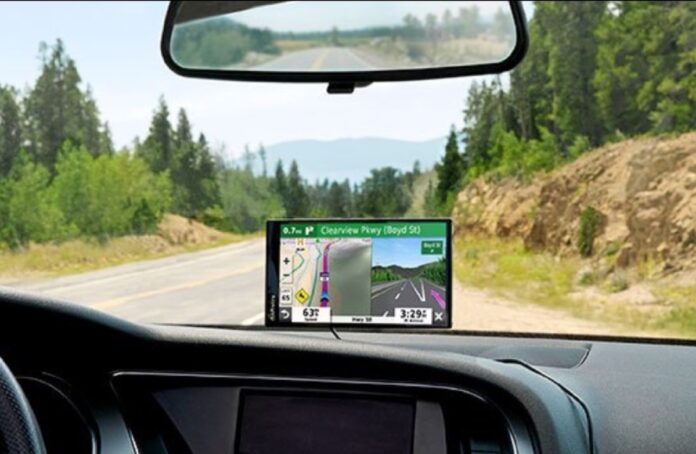Garmin DriveCam 76 e CamperCam 795, GPS con dash cam integrata
