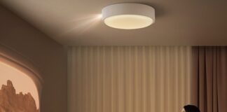 XGIMI Magic Lamp e il video proiettore scompare nella lampada a soffitto
