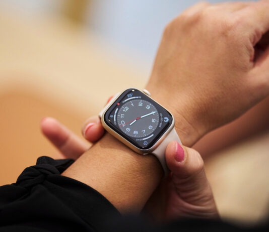 I migliori accessori per Apple Watch Apple celebra il lancio di iPhone 14, Apple Watch SE e Watch 8