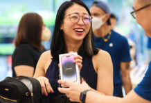 Apple celebra il lancio di iPhone 14, Apple Watch SE e Watch 8