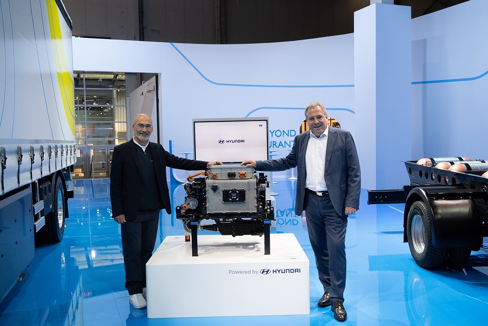 Iveco e Hyundai hanno presentato eDAILY elettrico a celle a combustibile Iveco e Hyundai hanno presentato eDAILY elettrico a celle a combustibile