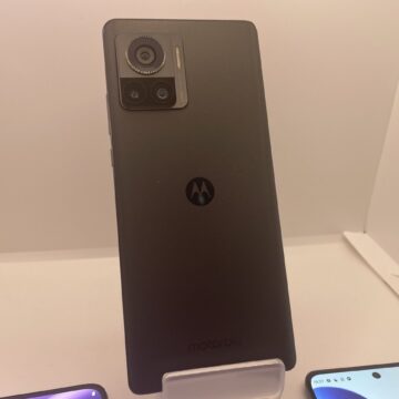 Motorola, lancio mondiale di edge 30 ultra, fusion e neo a Milano