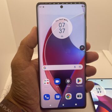Motorola, lancio mondiale di edge 30 ultra, fusion e neo a Milano