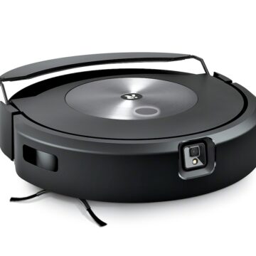 Roomba Combo j7 plus è il primo robot 2 in 1 con panno retrattile
