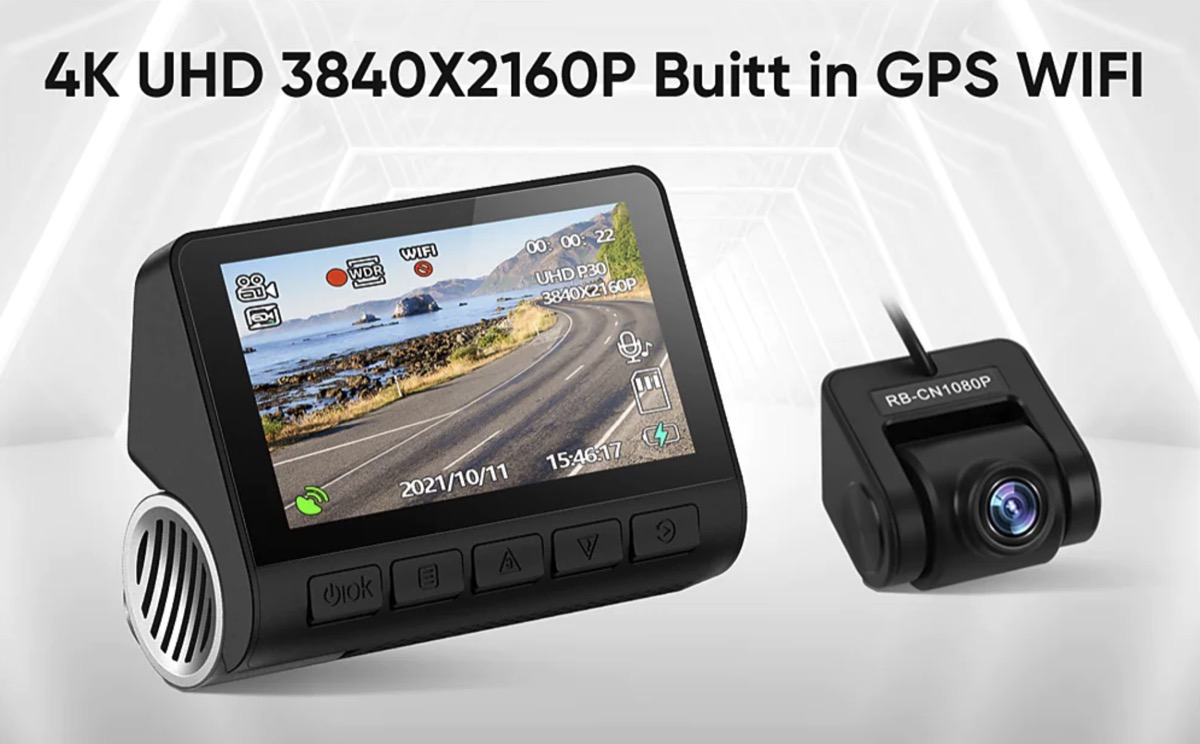 La Dash Cam 4K con doppia visuale a 70 euro spedita