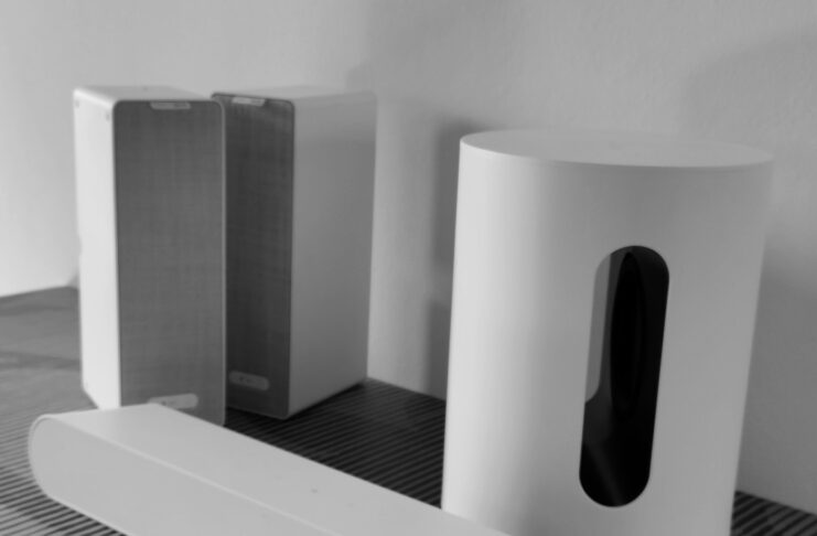 Recensione Sonos Sub Mini, una carica di bassi compatti per tutti i sistemi Sonos