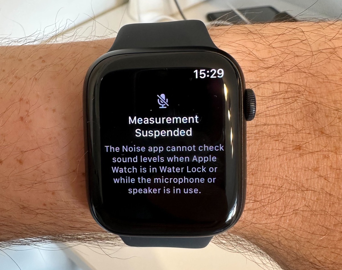 Apple Watch 8 e Ultra, segnalati problemi al microfono
