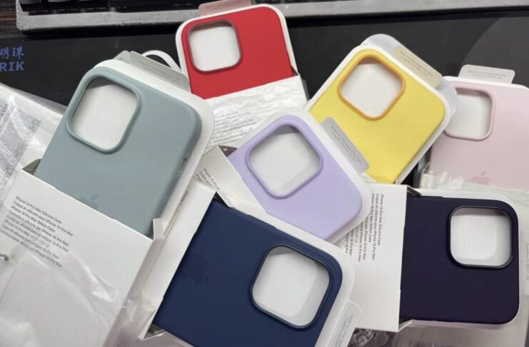 iPhone 14, le cover Apple in pelle e silicone sono già in rete
