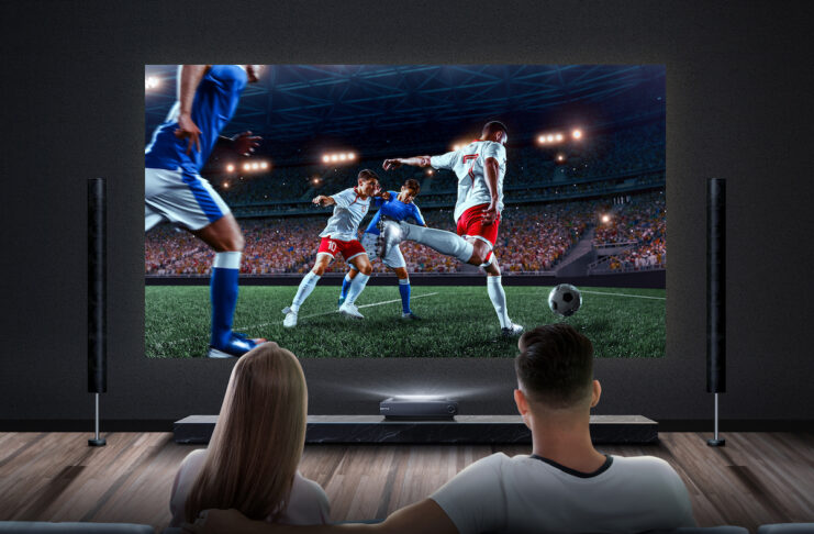 Hisense PX1 Pro, il TV laser con schermo libero da 90 a 120 pollici