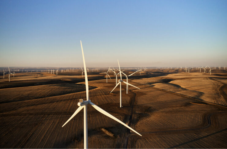 Apple sprona i fornitori  a decarbonizzare entro il 2030