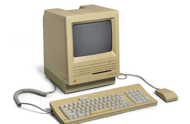 All’asta un Macintosh SE appartenuto a Steve Jobs