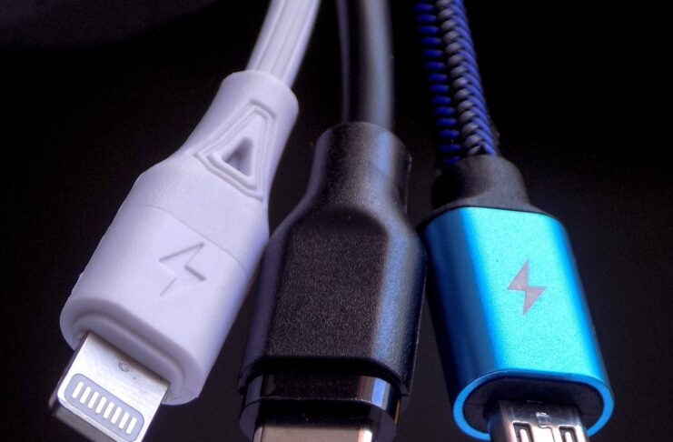 UE, arriva l’approvazione finale per il caricabatterie unico