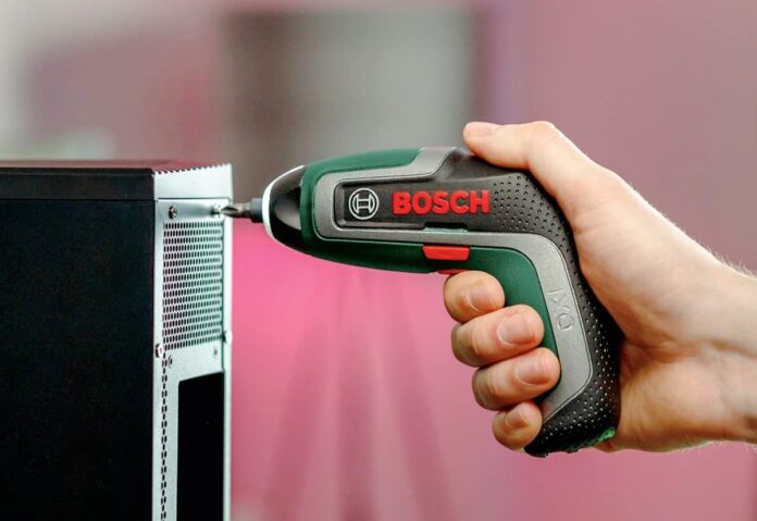 Black Friday, l’iconico avvitatore a batteria Bosch IXO con set in sconto a 59,99 €
