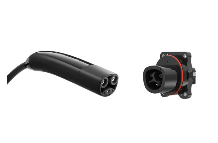 Tesla propone i suoi connettori di ricarica come standard per gli USA