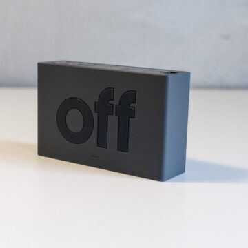 Recensione Lexon Flip Plus, sveglia elegante, semplice e geniale