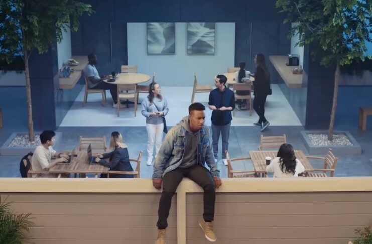 Samsung, nuova pubblicità prende di mira Apple