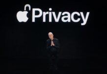 Apple denunciata per i dati di analisi inviati da iPhone