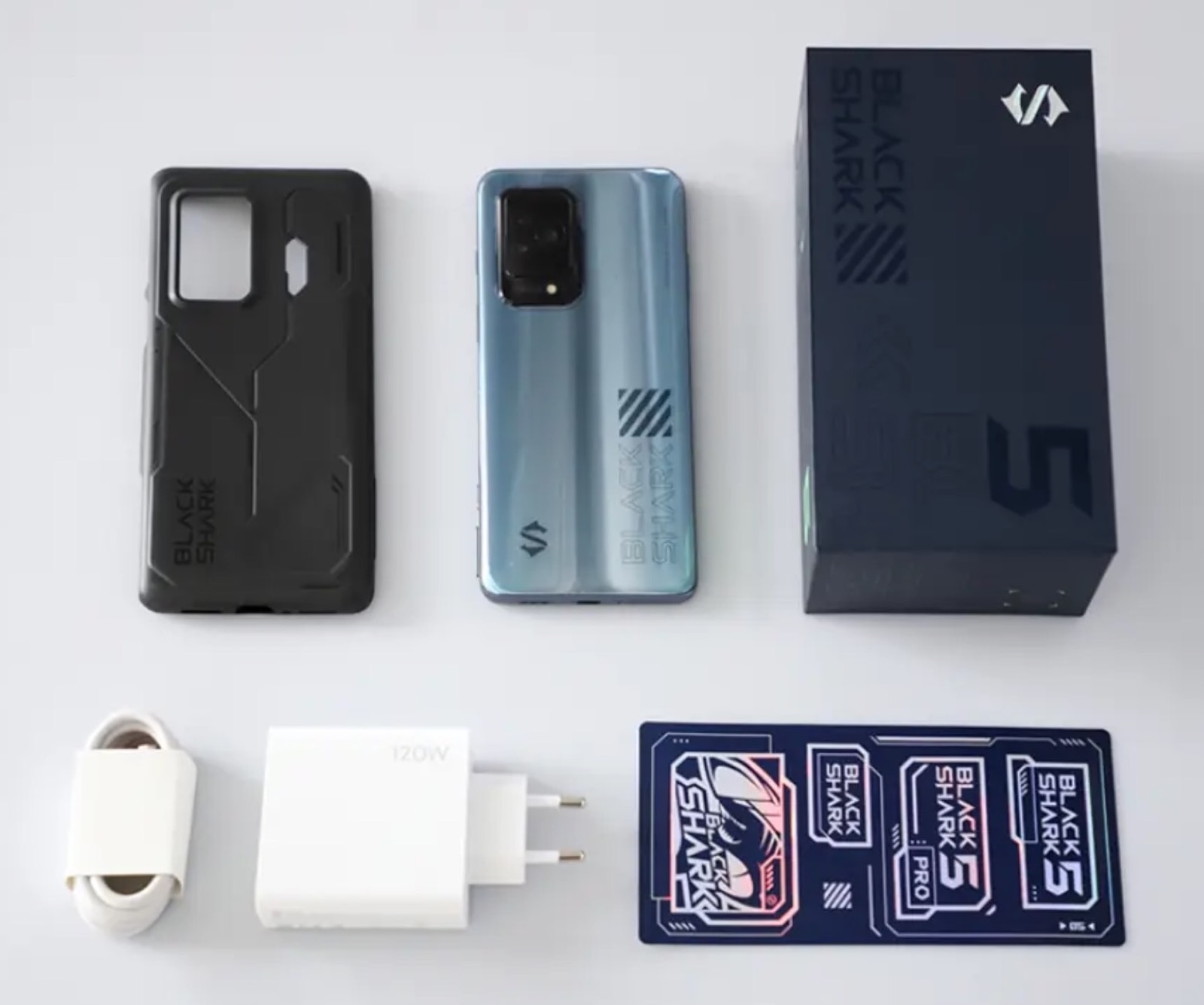 I gaming phone Black Shark 5 (e Pro) sono in offerta I gaming phone Black Shark 5 (e Pro) sono in offerta