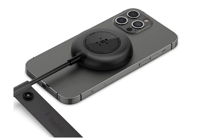 Black Friday, caricabatterie Magsafe di Belkin con alimentatore incluso, solo 14,99€