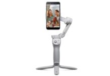 Il gimbal DJI Osmo Mobile 4 in super sconto, solo 79 € Il gimbal DJI Osmo Mobile 4 in super sconto, solo 79 €