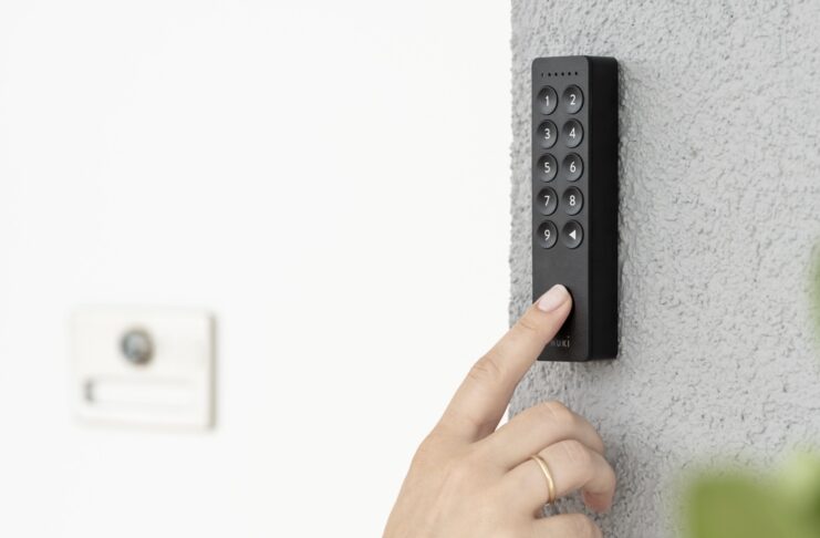Unboxing di Nuki Keypad 2 con impronta digitale per Smart Lock