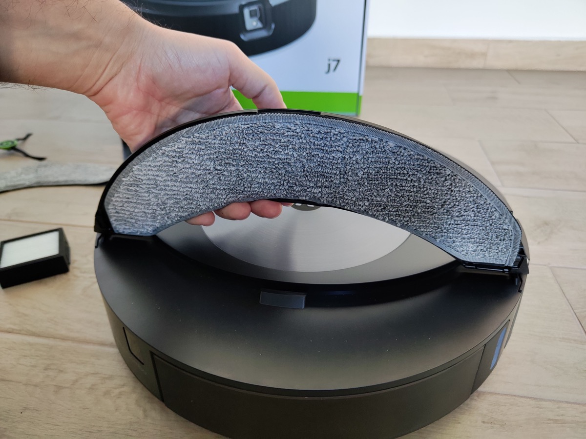 Recensione Roomba Combo j7, aspira e lava con il mocio retrattile
