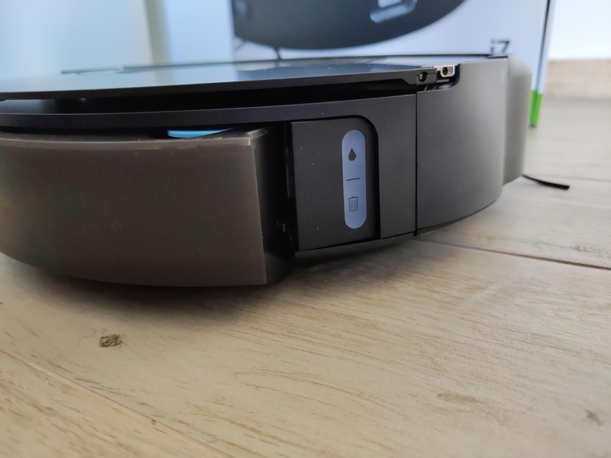 Recensione Roomba Combo j7, aspira e lava con il mocio retrattile