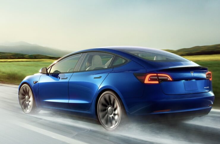 Tesla progetta Model 3 2023 per ringiovanirla e ridurre i costi