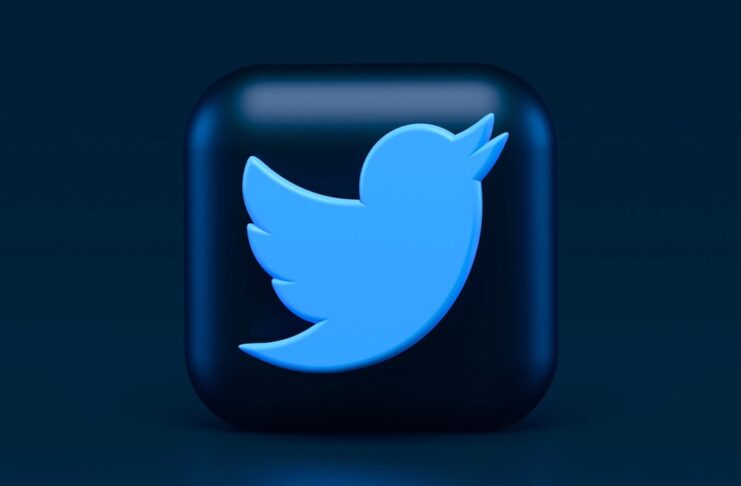 Twitter Blue con spunta di verifica a 8 dollari disponibile da oggi