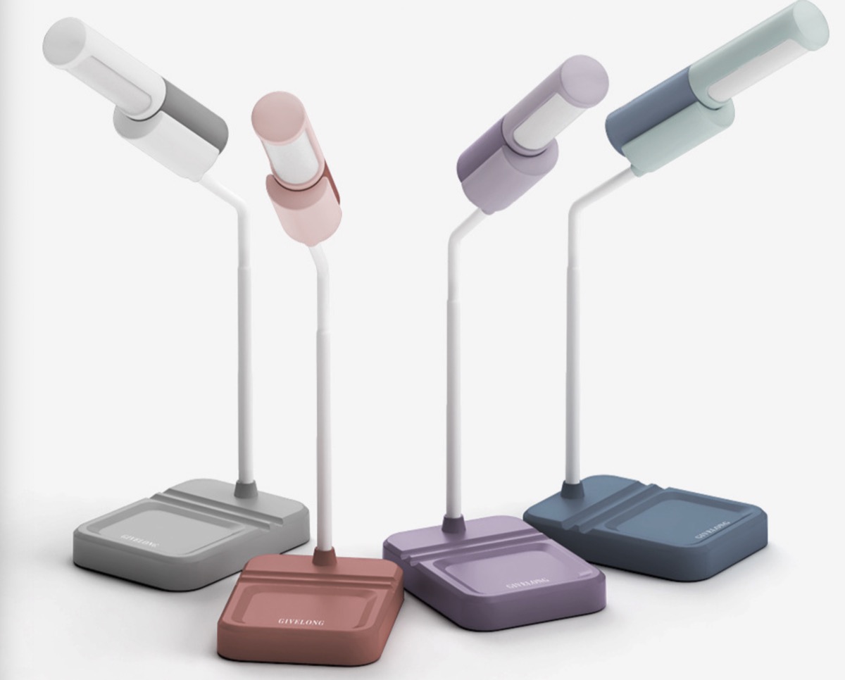 Questa stilosa lampada da tavolo dimmerabile ed estraibile costa appena 16 euro