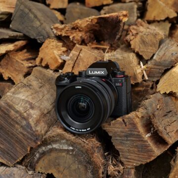 Panasonic Lumix S5II e Lumix S5IIX, mirrorless con autofocus a rilevamento di fase