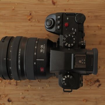 Panasonic Lumix S5II e Lumix S5IIX, mirrorless con autofocus a rilevamento di fase