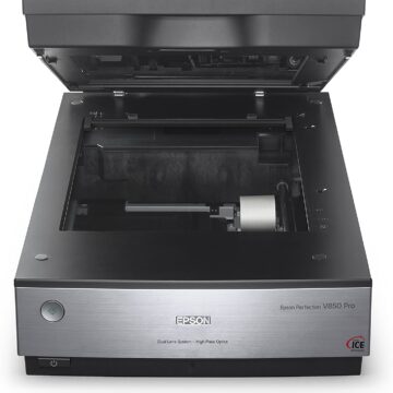 Epson Perfection V850 Pro, uno scanner professionale per foto e pellicole