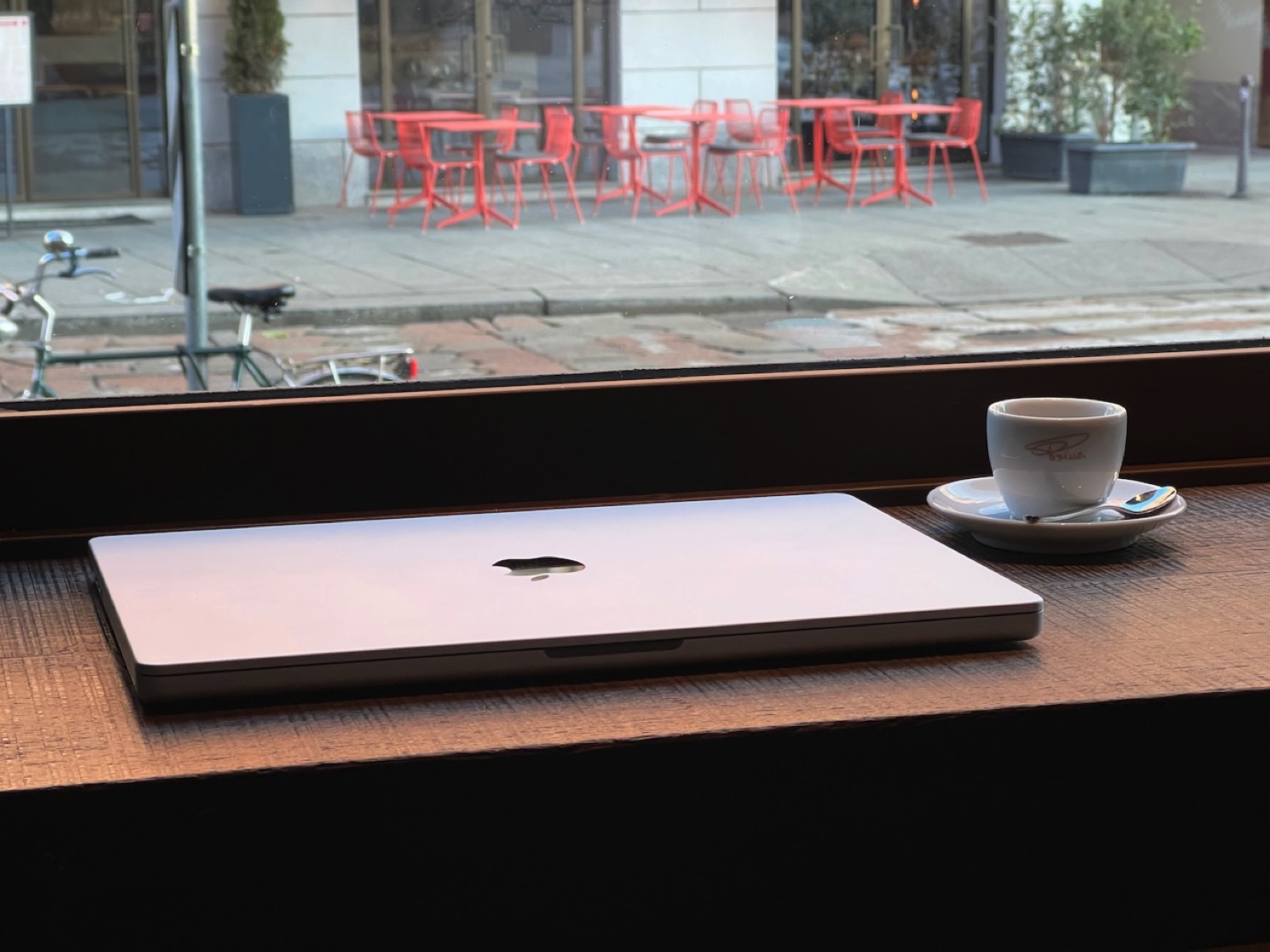 Il grande fratello è tornato, la recensione di MacBook Pro 16 M2 Pro Il grande fratello è tornato, la recensione di MacBook Pro 16 M2 Pro