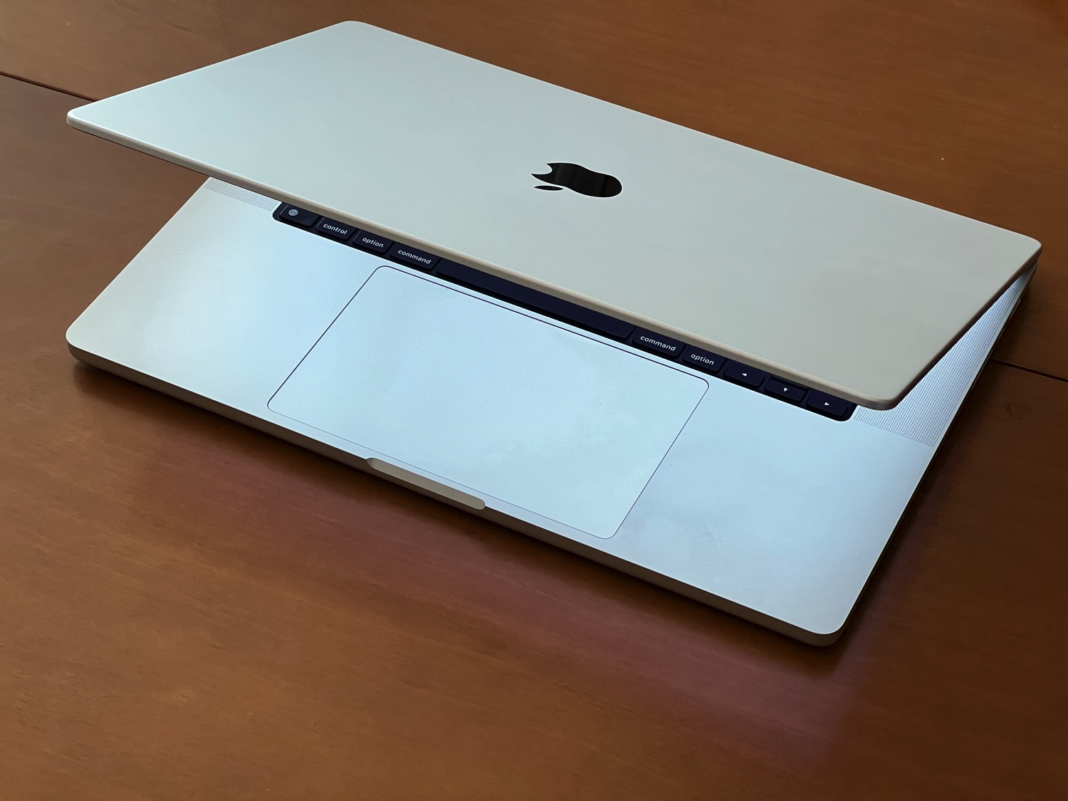 Il grande fratello è tornato, la recensione di MacBook Pro 16 M2 Pro Il grande fratello è tornato, la recensione di MacBook Pro 16 M2 Pro