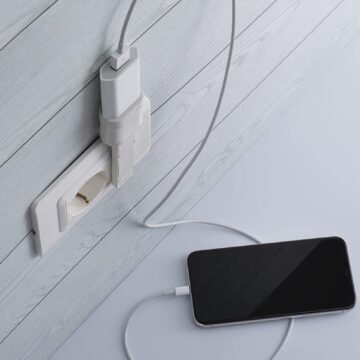 Emilia Flat, adattatore ultrapiatto per prese irraggiungibili