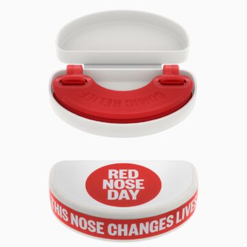Jony Ive inventa il naso rosso perfetto per Comic Relief