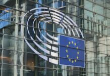 La Commissione UE vieta TikTok ai dipendenti