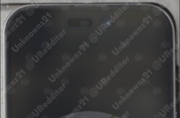 iPhone 15 appare nella prima foto, i render dettagliati