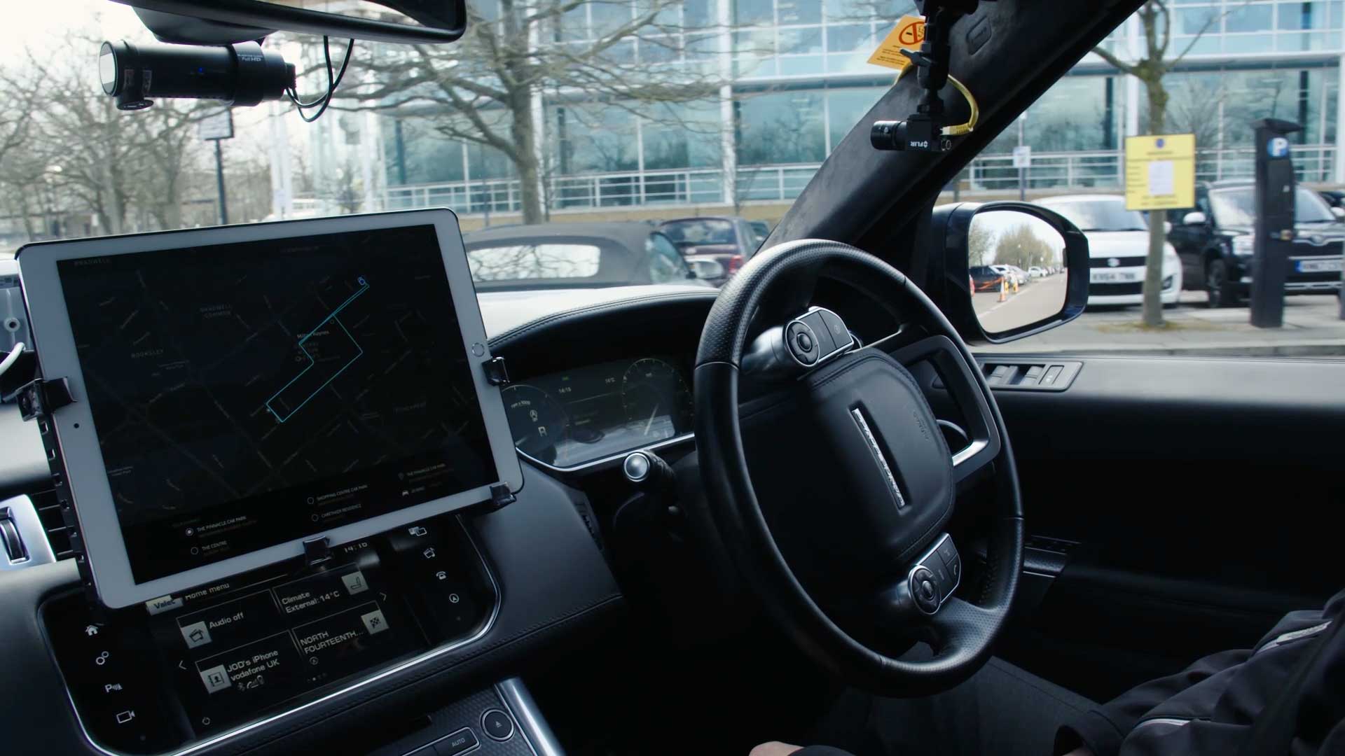 Jaguar Land Rover, un Engineering Hub in Italia dedicato all’AI