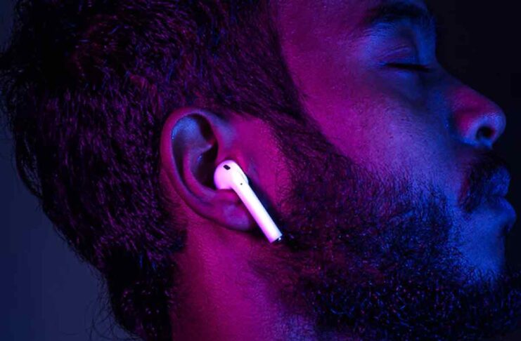 Negli AirPods saranno integrate funzioni per la salute