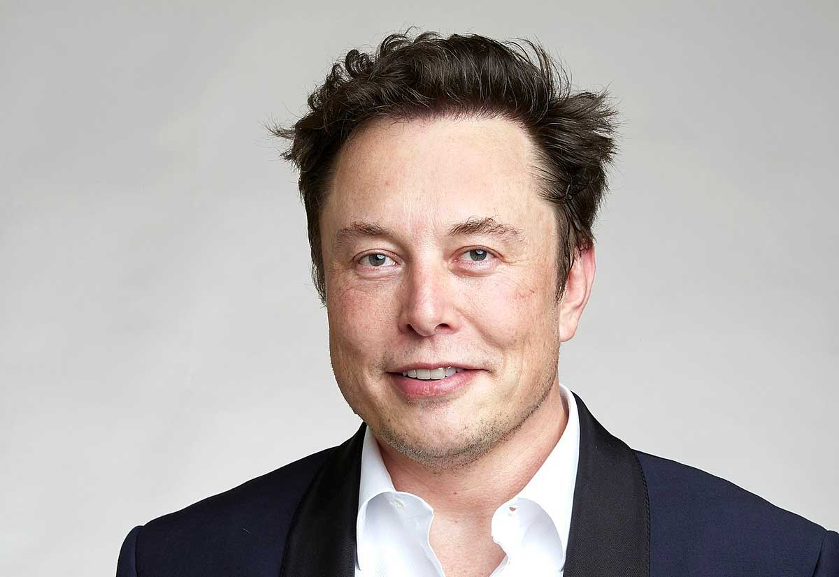 Nel cervello di Elon Musk si nasconde un chip Neuralink?