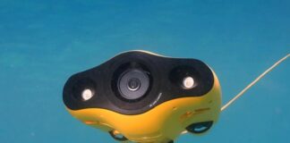 Chasing Gladius Mini S, il drone subacqueo filma in 4K