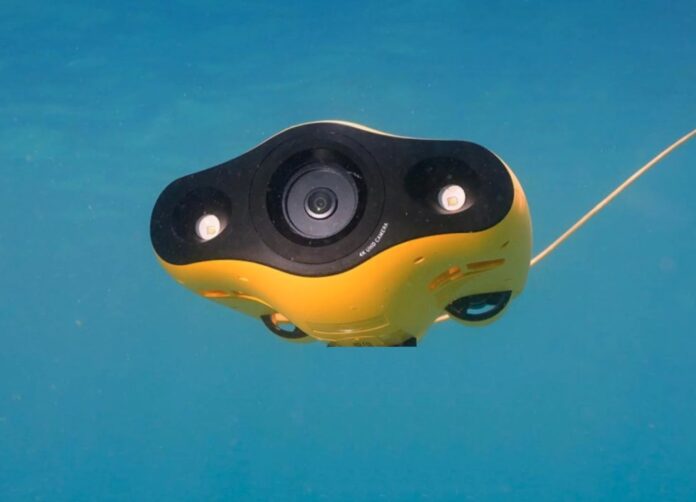 Chasing Gladius Mini S, il drone subacqueo filma in 4K
